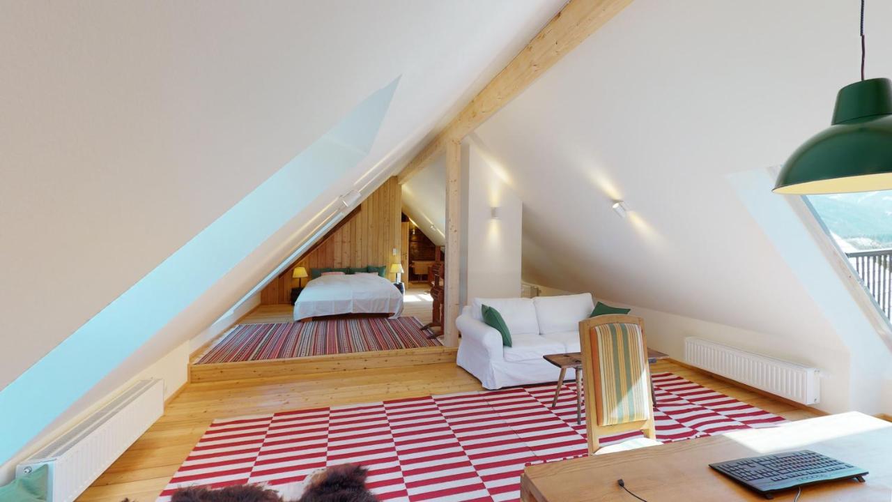 Charmante Gaestewohnung In Altem Bauernhaus In Alpiner Alleinlage Stanz Im Murztal Екстериор снимка